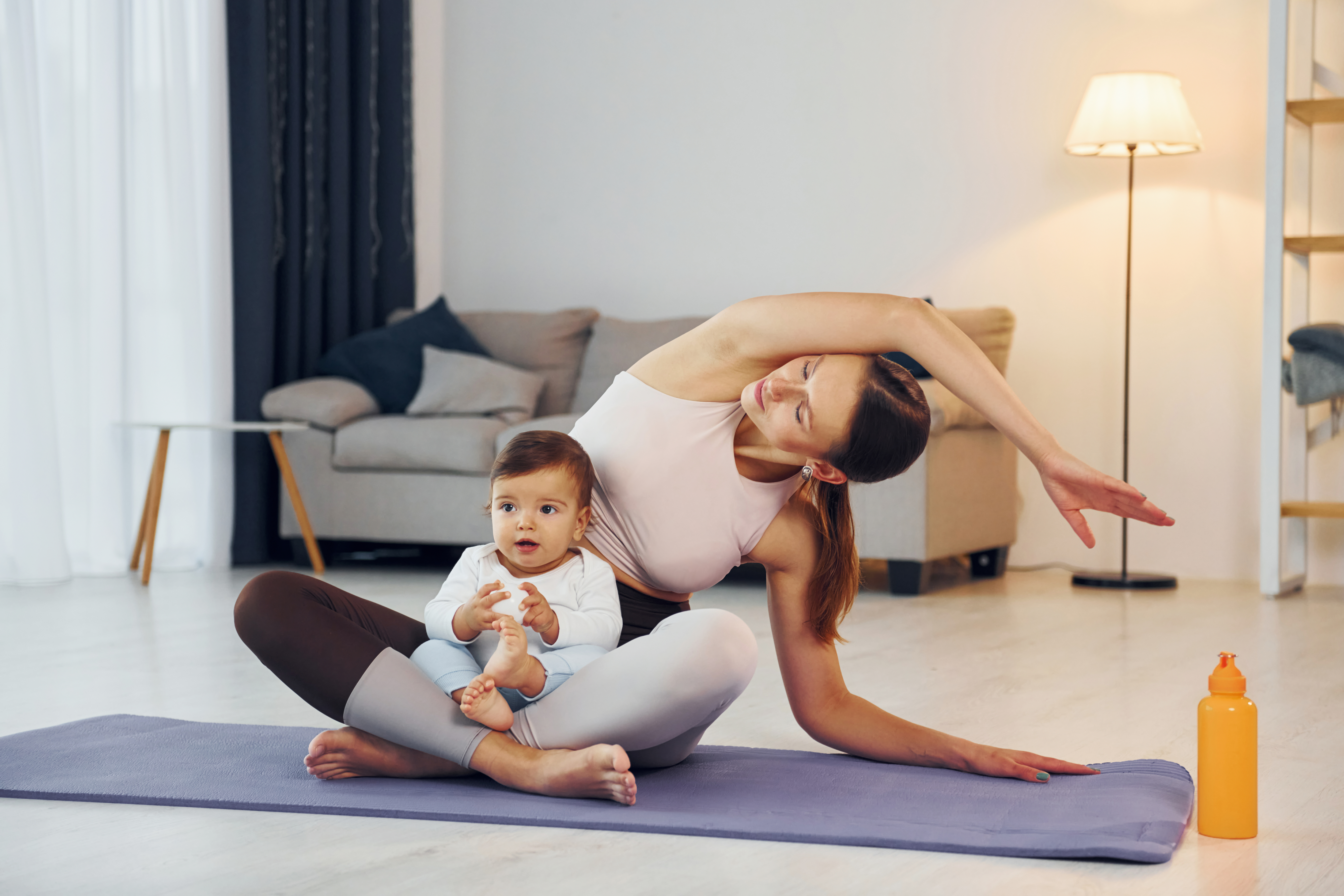Online mum and baby yoga , norayoga.uk